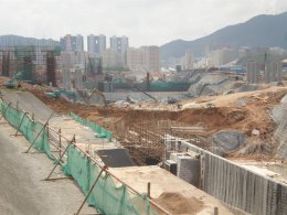 武汉某大桥水中墩钢板桩围堰施工方案一
